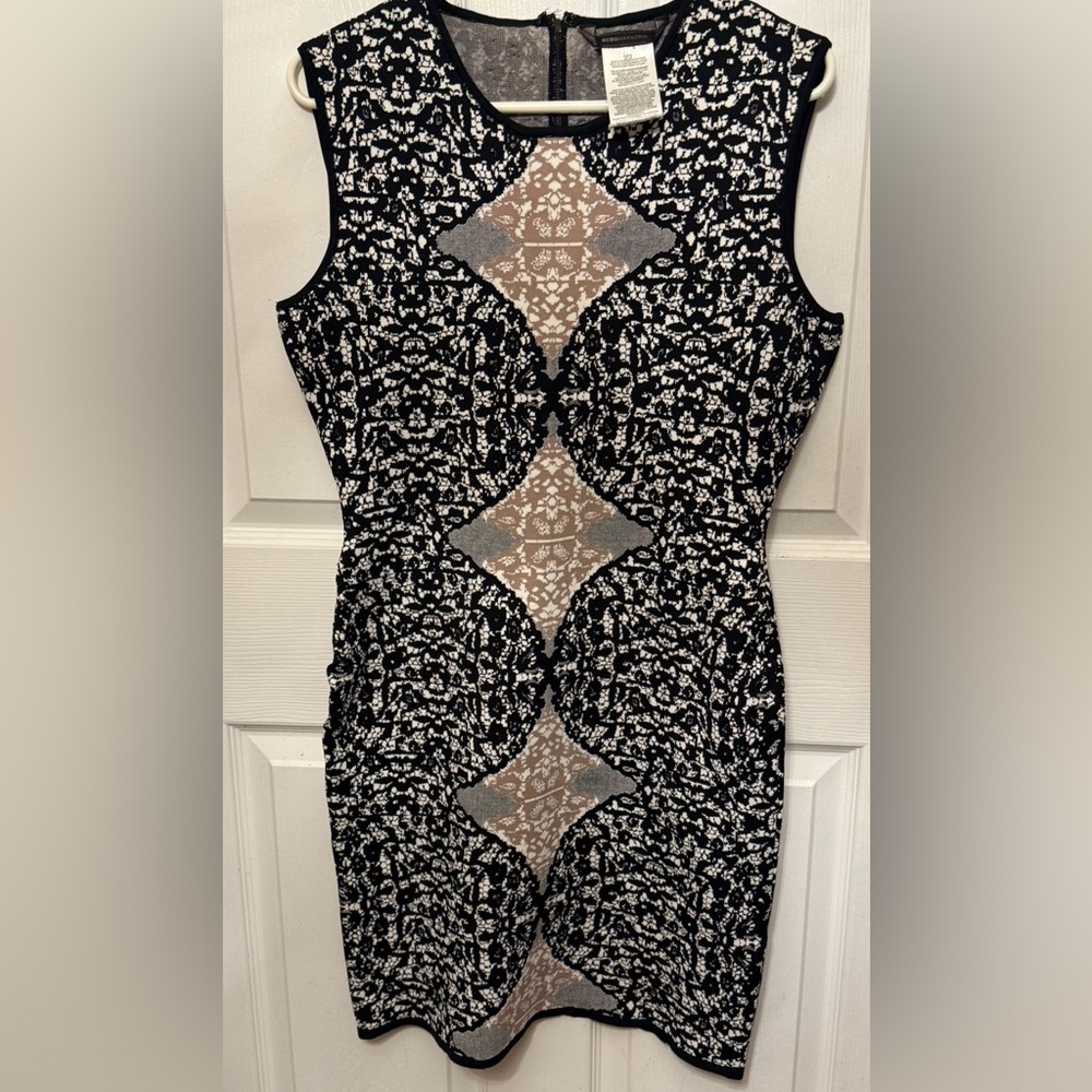 BCBGMaxAzria Black and Cream Midi Dress. Size Large true to size . Medium-heavy
